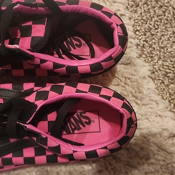 Vans off the wall - Picture 2 of 4